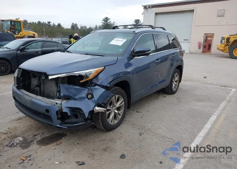 2015 Toyota Highlander Xle V6 z USA, uszkodzony, nr VIN 5TDJKRFH6FS092219